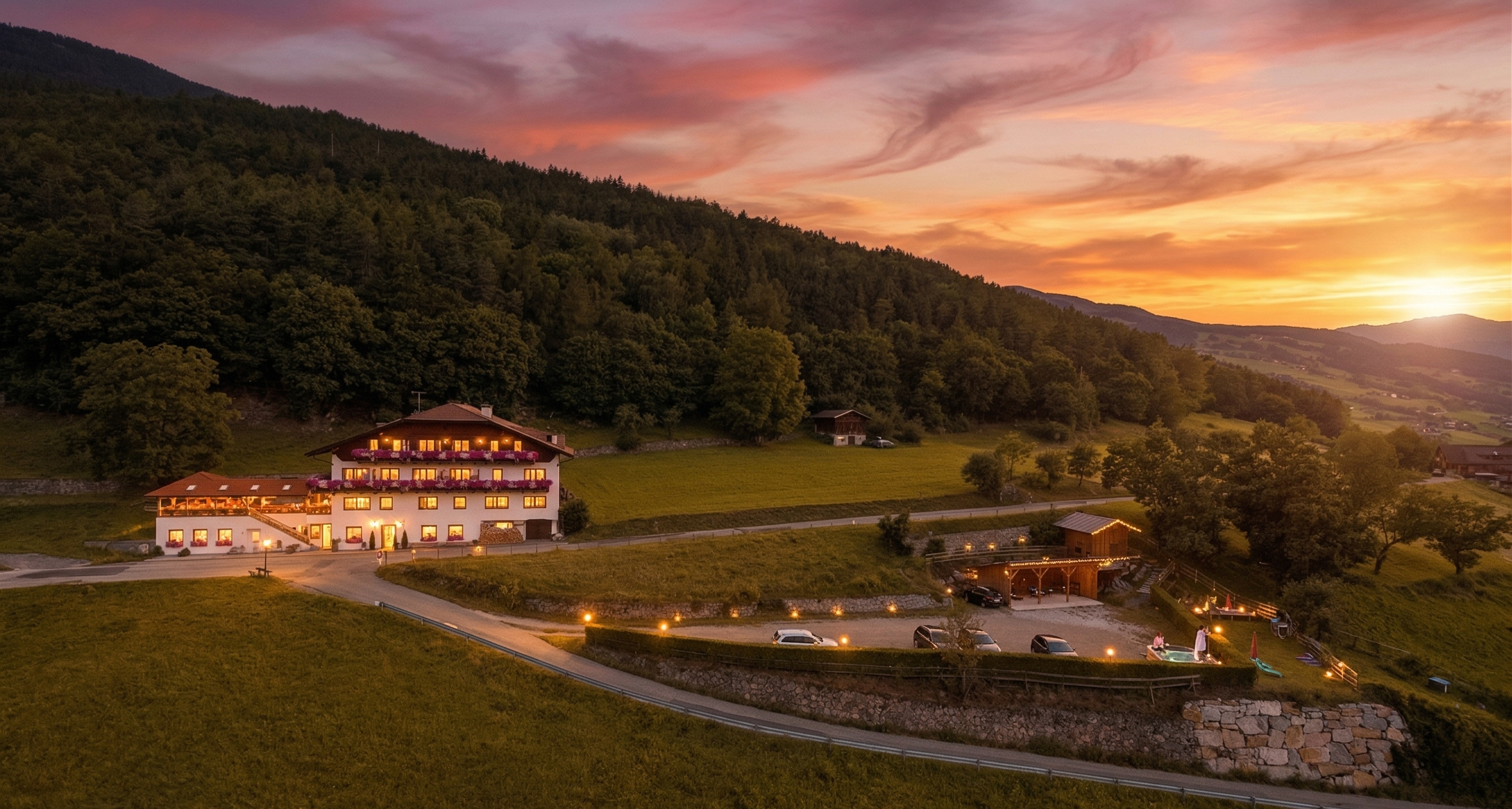 Terrasse Kircherstube Abend Südtirol