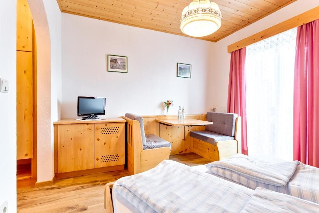 Doppelzimmer Bergwiesenblick Kircherstube